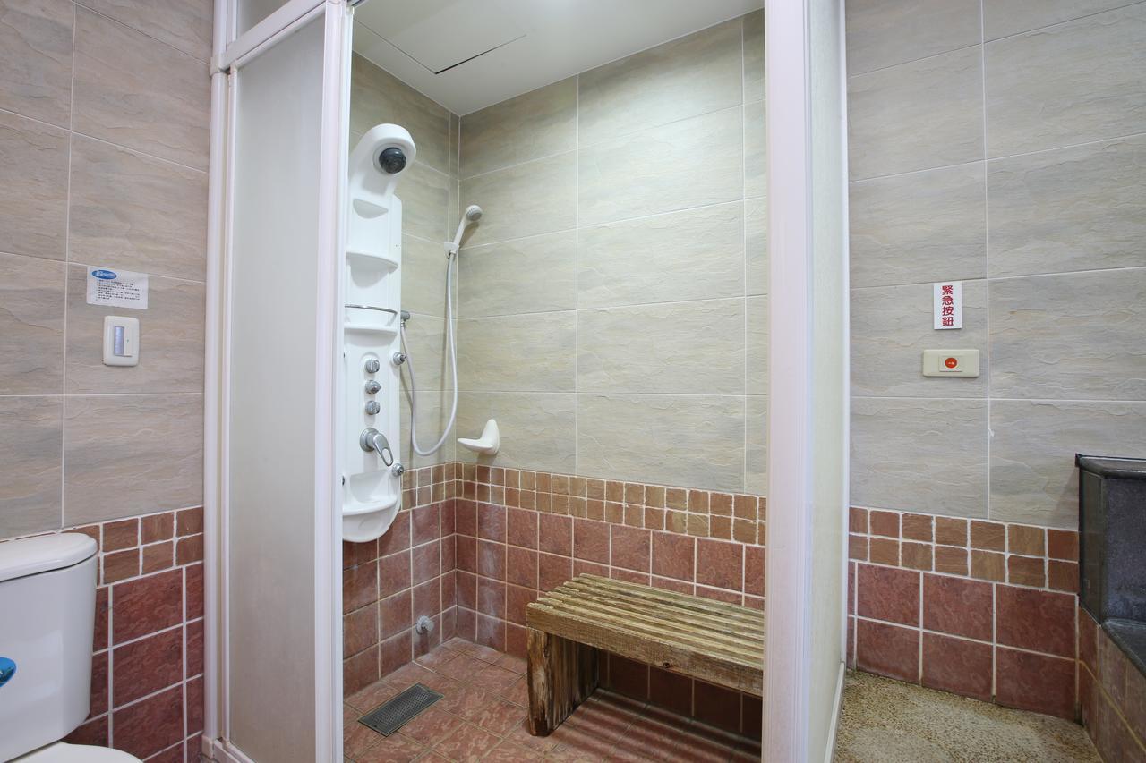 Cyuan Tang Hot Spring Hotel Jiaoxi Esterno foto
